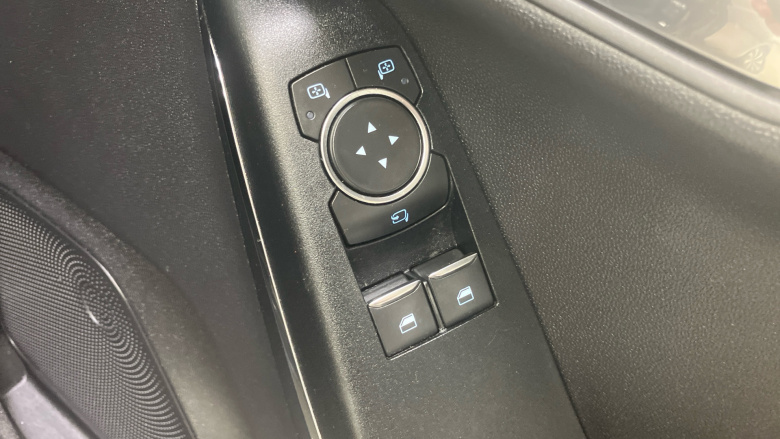 Ford Fiesta 1.1 Zetec 3dr Petrol Hatchback